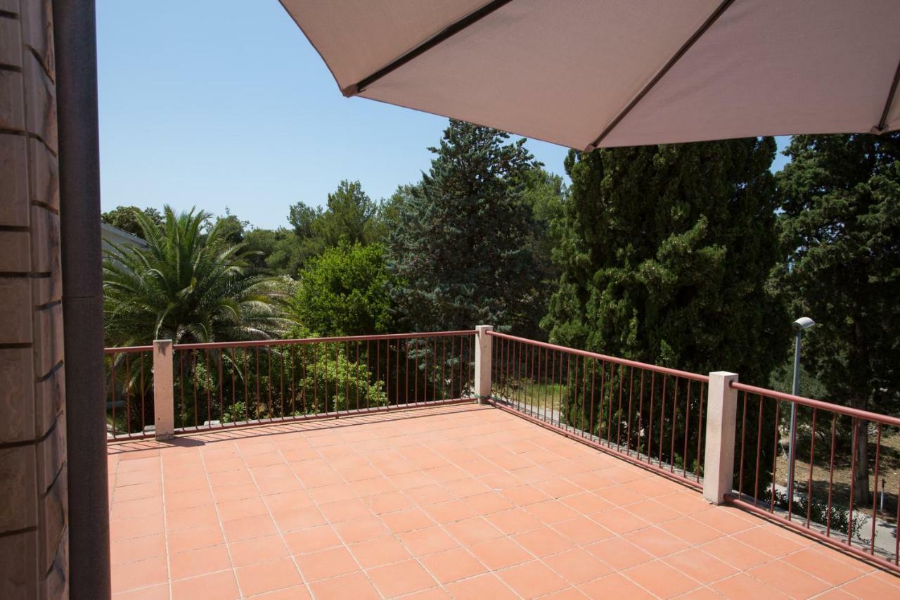 Apartment Supetar Blue Sky Luaran gambar